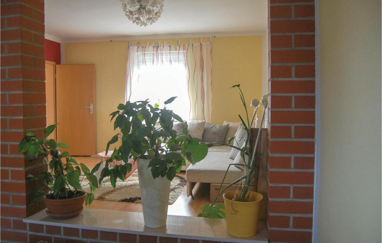 Awesome Apartment In Rostock With Wifi 外观 照片