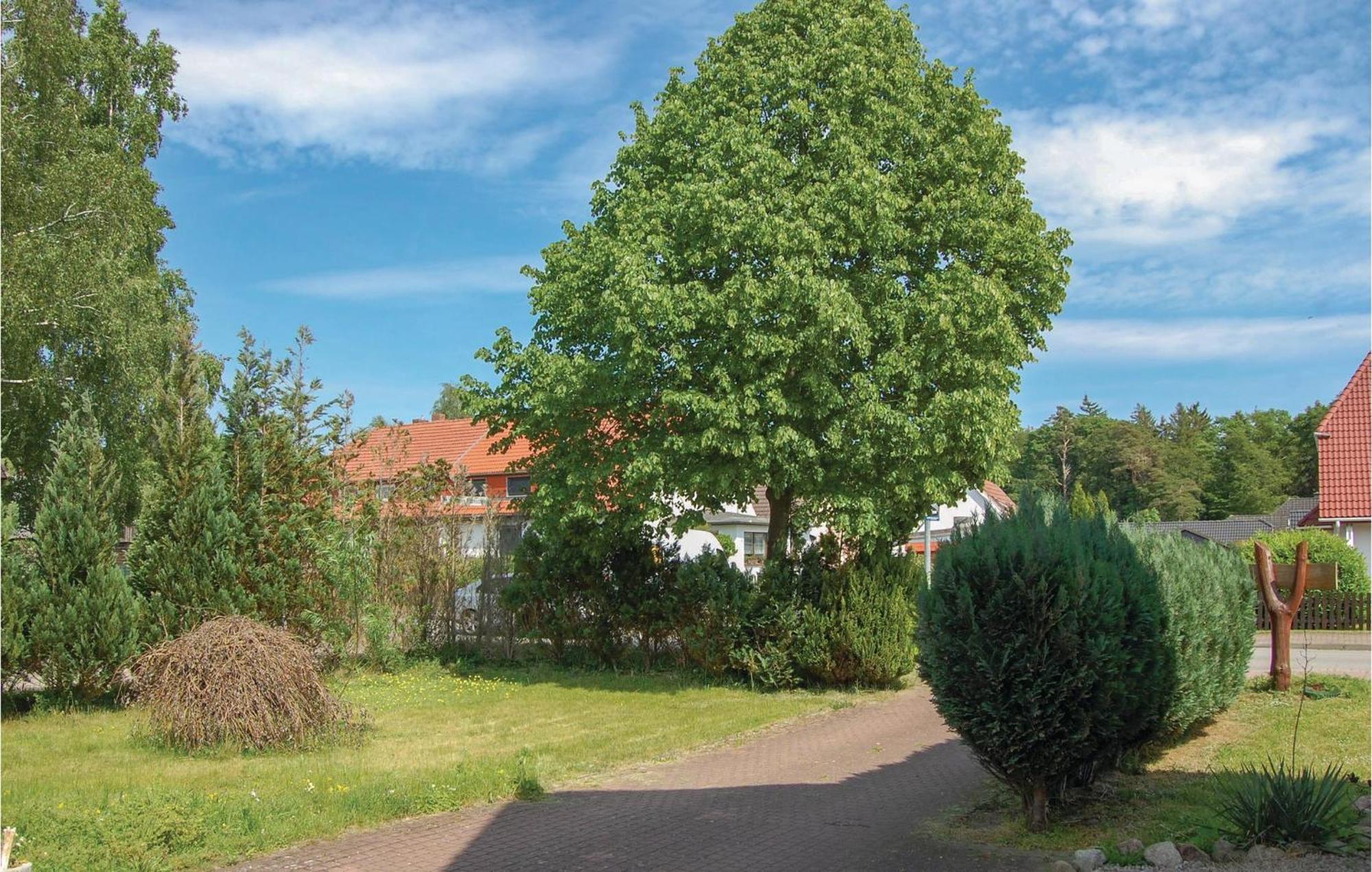 Awesome Apartment In Rostock With Wifi 外观 照片
